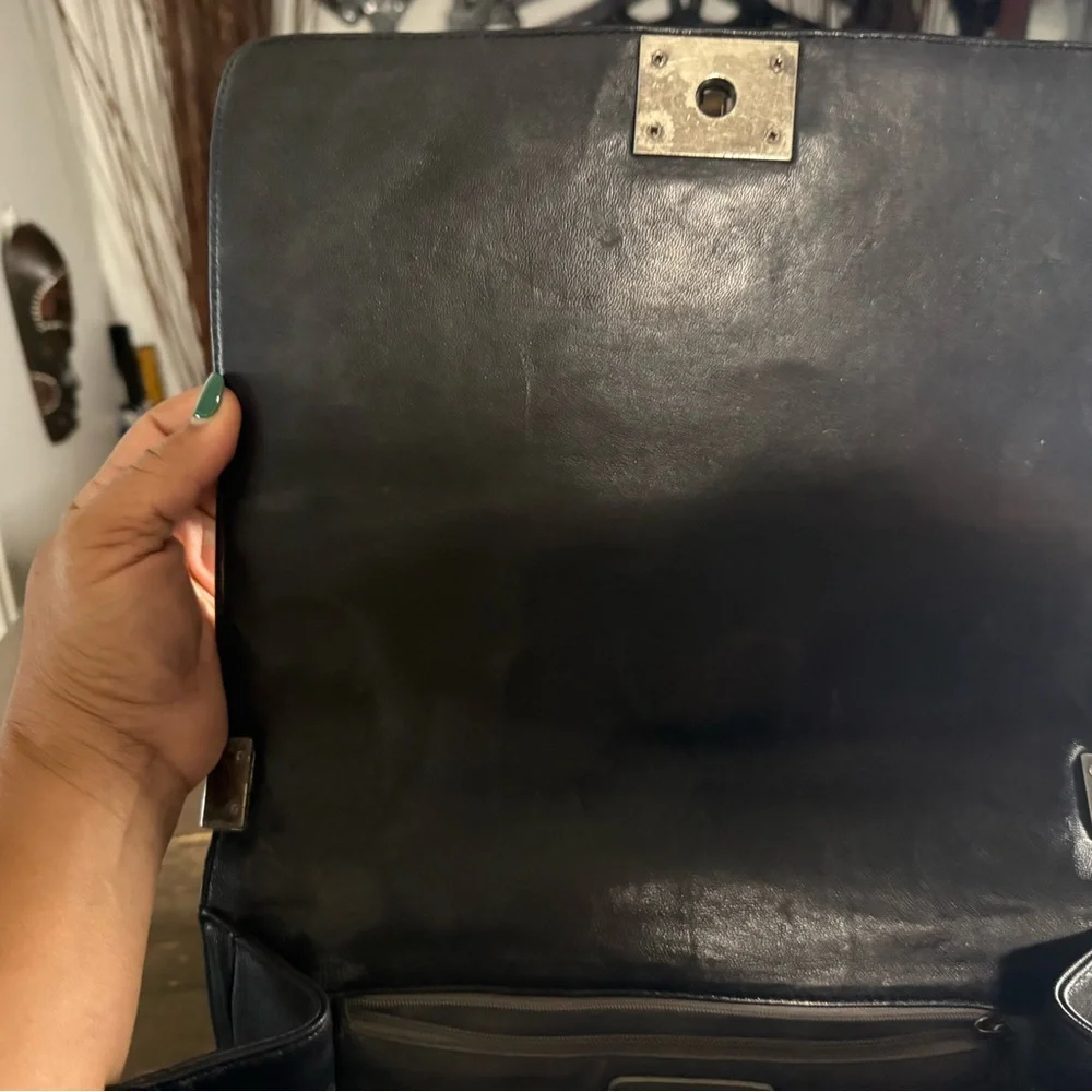 Chanel Black Crossbody Bag with Iconic Quilting - Picture 13 of 14